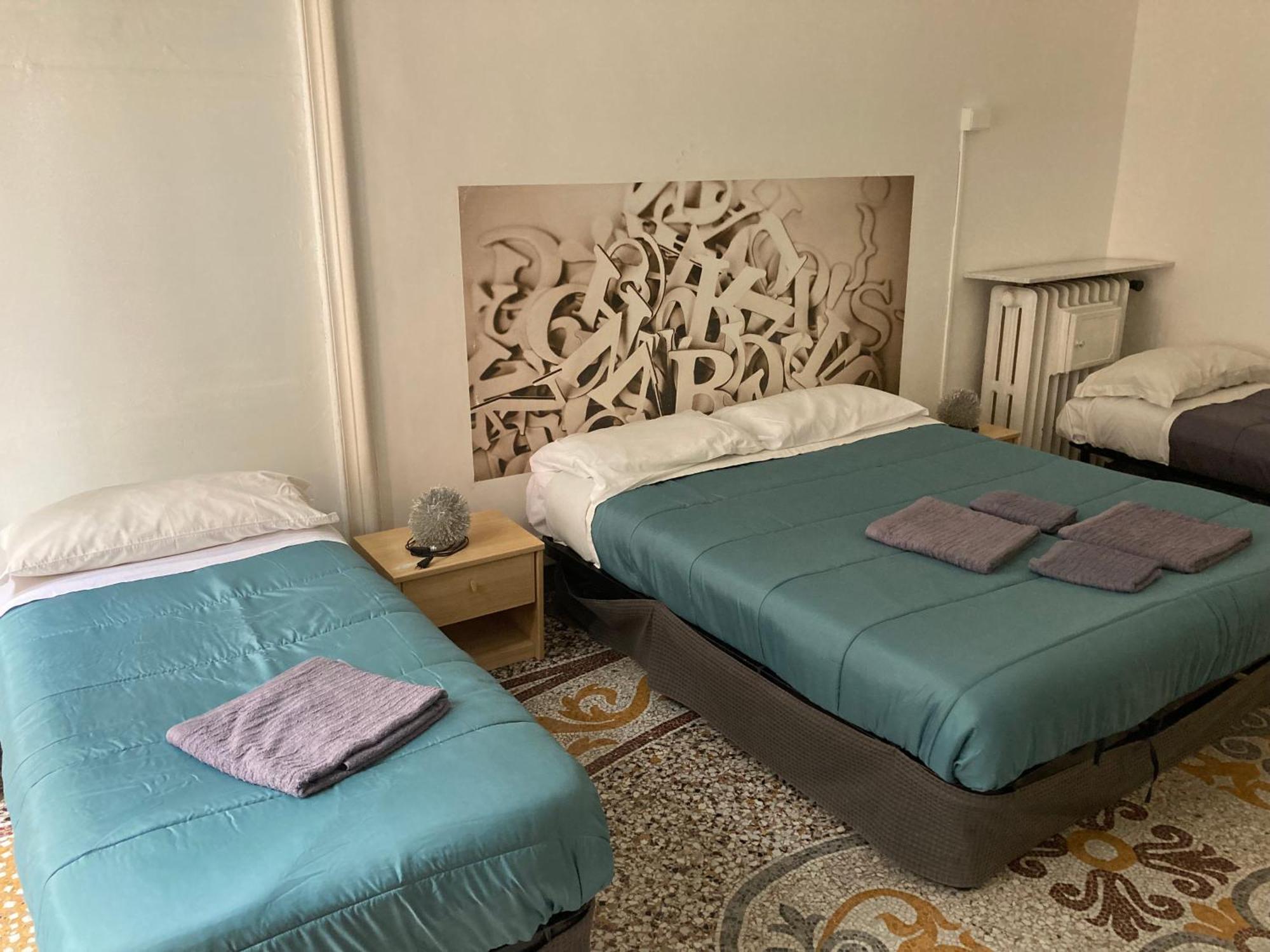 Guest House Roma Genua Buitenkant foto