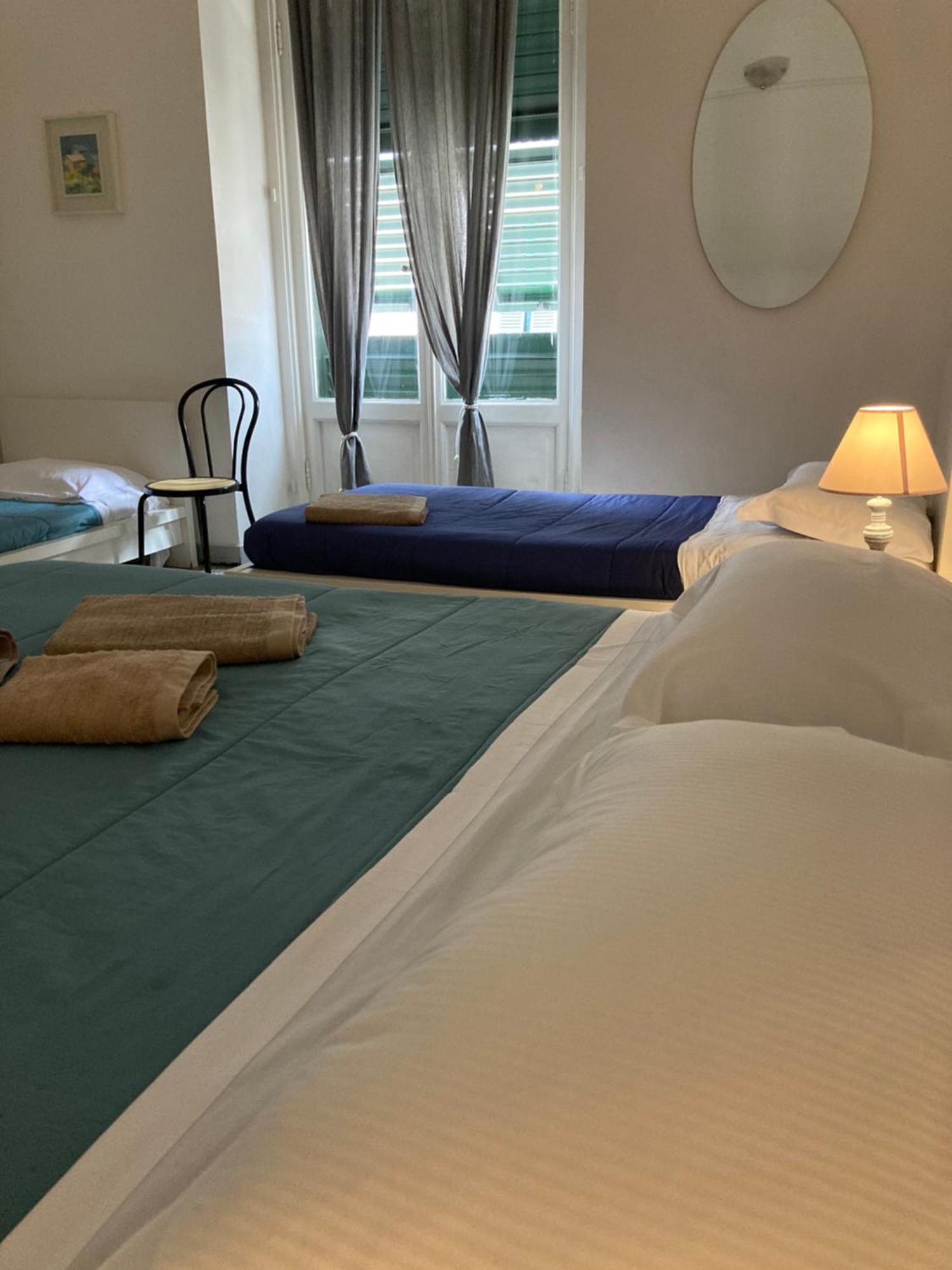 Guest House Roma Genua Buitenkant foto